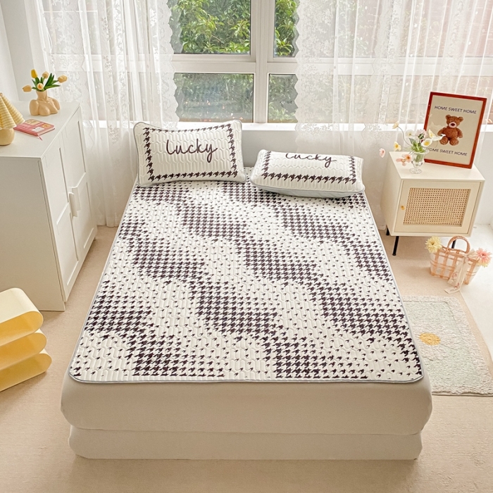 91家纺网 家纺一手货源 找家纺 佰亿莱 2024新款大版乳胶软凉席三件套 千鸟格