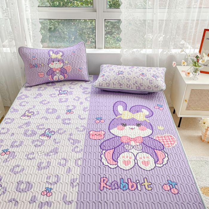 91家纺网 家纺一手货源 找家纺 佰亿莱 2024新款大版乳胶软凉席三件套 双拼小兔