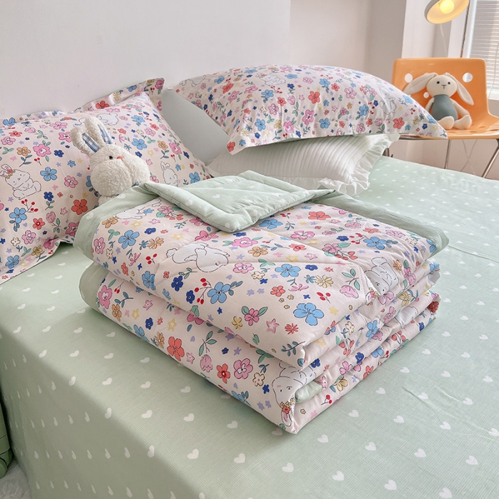 91家纺网 家纺一手货源 找家纺 BOSS 2024新款小清新斜纹全棉夏被 花园奇遇