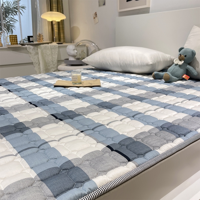 91家纺网 家纺一手货源 找家纺 丽诺床垫  2022新款13070全棉印花防滑床褥