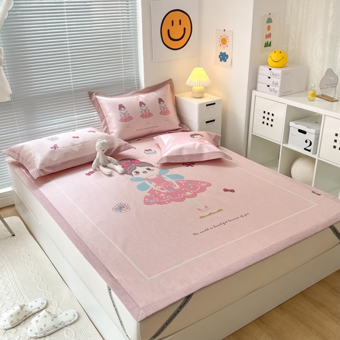 91家纺网 家纺一手货源 找家纺 本希 2022新款水洗数码印花卡通简约冰丝席床席款 芭蕾仙子