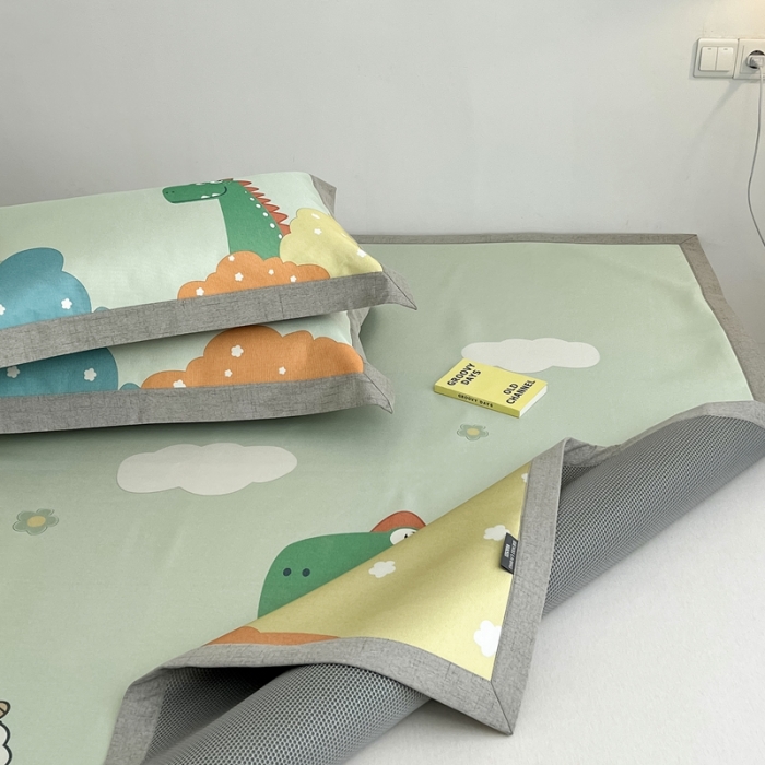 91家纺网 家纺一手货源 找家纺 本希 2022新款水洗数码印花卡通简约冰丝席床席款 恐龙世界