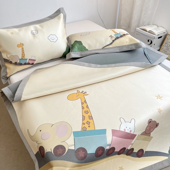 91家纺网 家纺一手货源 找家纺 本希 2022新款水洗数码印花卡通简约冰丝席床席款 快乐小火车