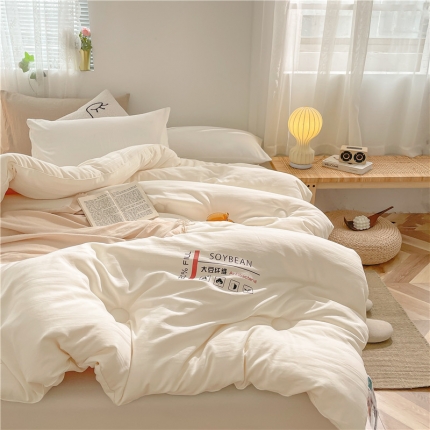 91家纺网 家纺一手货源 找家纺 2023新款60磨毛缎纹大豆纤维被