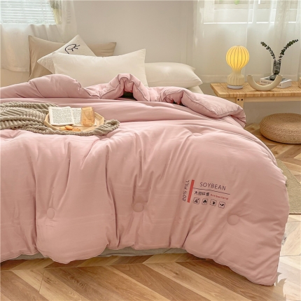 91家纺网 家纺一手货源 找家纺 2023新款60磨毛缎纹大豆纤维被