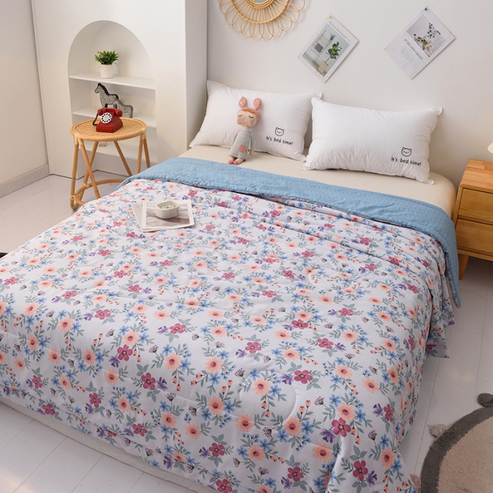 91家纺网 家纺一手货源 找家纺 小虾米 2022新款40支纯棉印花夏被被子被芯 檐下风铃