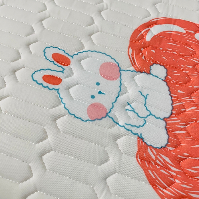 91家纺网 家纺一手货源 找家纺 总小虾米 2022新款可定制凉感丝0.4乳胶凉席床笠三件套