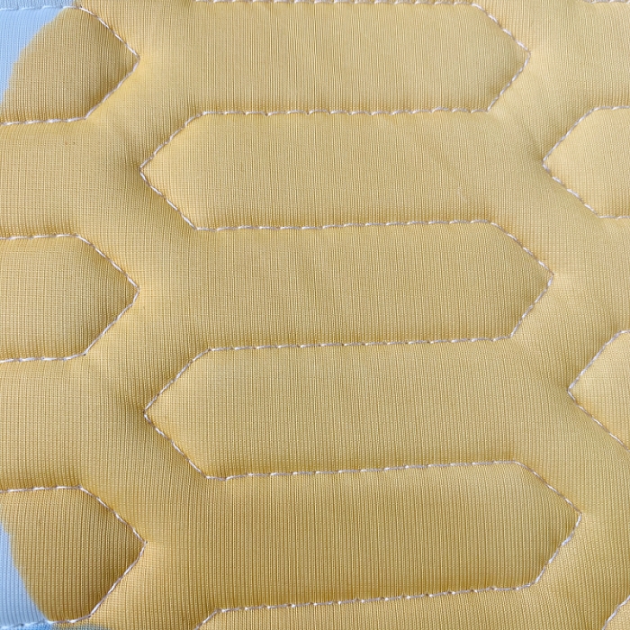 91家纺网 家纺一手货源 找家纺 小虾米 2022新款可定制凉感丝0.4乳胶凉席床笠三件套 彩虹