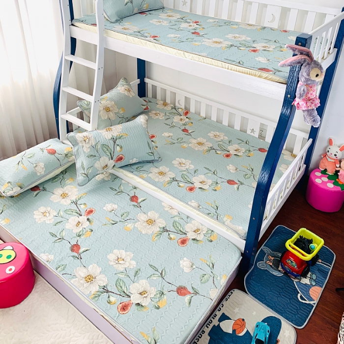 91家纺网 家纺一手货源 找家纺 小虾米 2022新款可定制凉感丝0.4乳胶凉席床笠三件套 花开朵朵