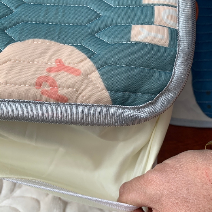 91家纺网 家纺一手货源 找家纺 小虾米 2022新款可定制凉感丝0.4乳胶凉席床笠三件套 恐龙宝贝