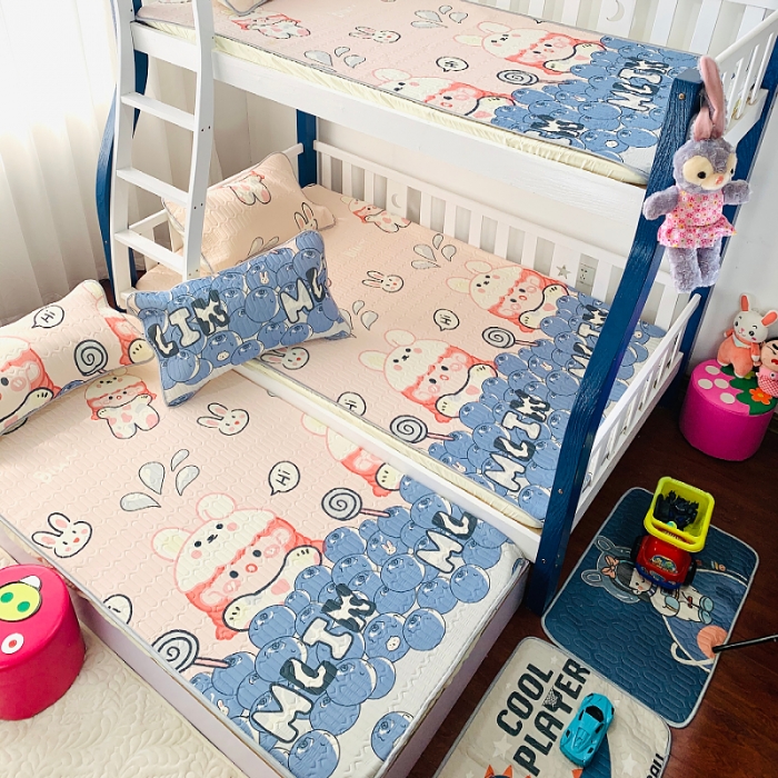 91家纺网 家纺一手货源 找家纺 小虾米 2022新款可定制凉感丝0.4乳胶凉席床笠三件套 快乐女孩