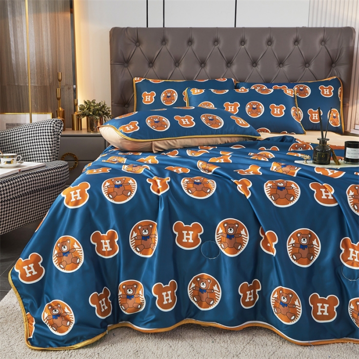 91家纺网 家纺一手货源 找家纺 铠畅 2022新款天丝夏被四件套床裙 安静小熊