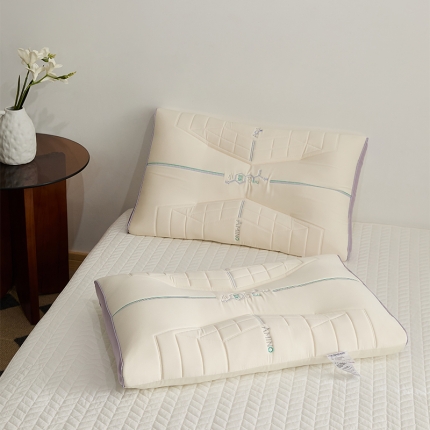 91家纺网 家纺一手货源 找家纺 小氨芯泰国乳胶枕头单人颈椎枕芯夏季家用护颈专用单只