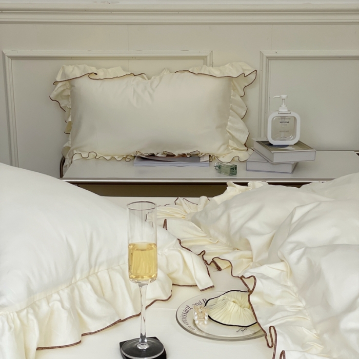 91家纺网 家纺一手货源 找家纺 时年 2022新款60长绒棉水洗轻磨毛花边款四件套 奶油白