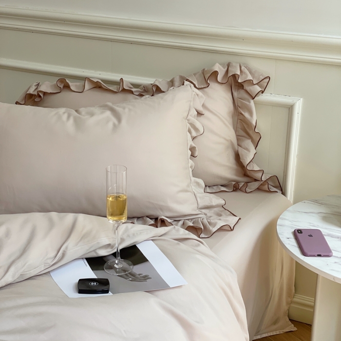 91家纺网 家纺一手货源 找家纺 时年 2022新款60长绒棉水洗轻磨毛花边款四件套 鲜芋米