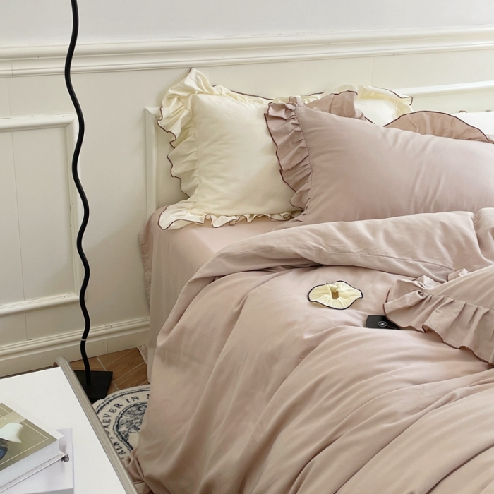 91家纺网 家纺一手货源 找家纺 时年 2022新款60长绒棉水洗轻磨毛花边款四件套 鲜芋米