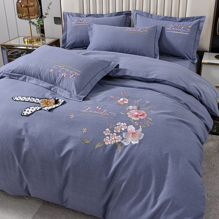 91家纺网 家纺一手货源 找家纺 优姿家纺 2022新款全棉磨毛绣花四件套 香水百合-浅灰