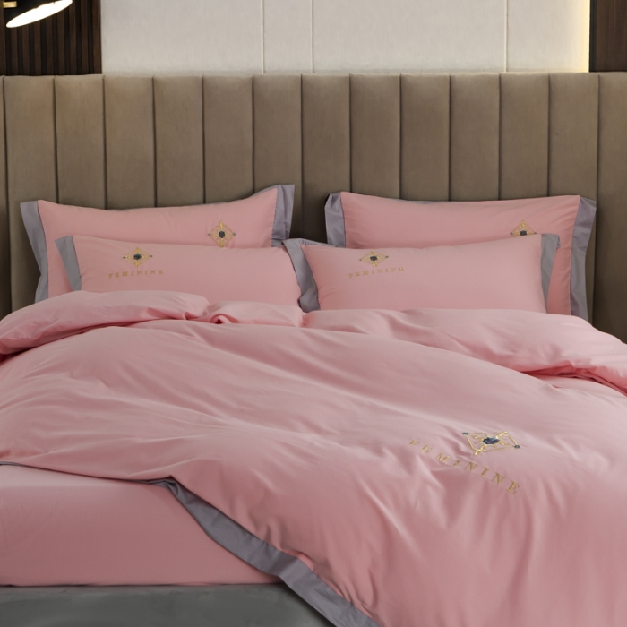 91家纺网 家纺一手货源 找家纺 优姿2022新款100S长绒棉宽边绣花四件套 爱之永恒-粉色