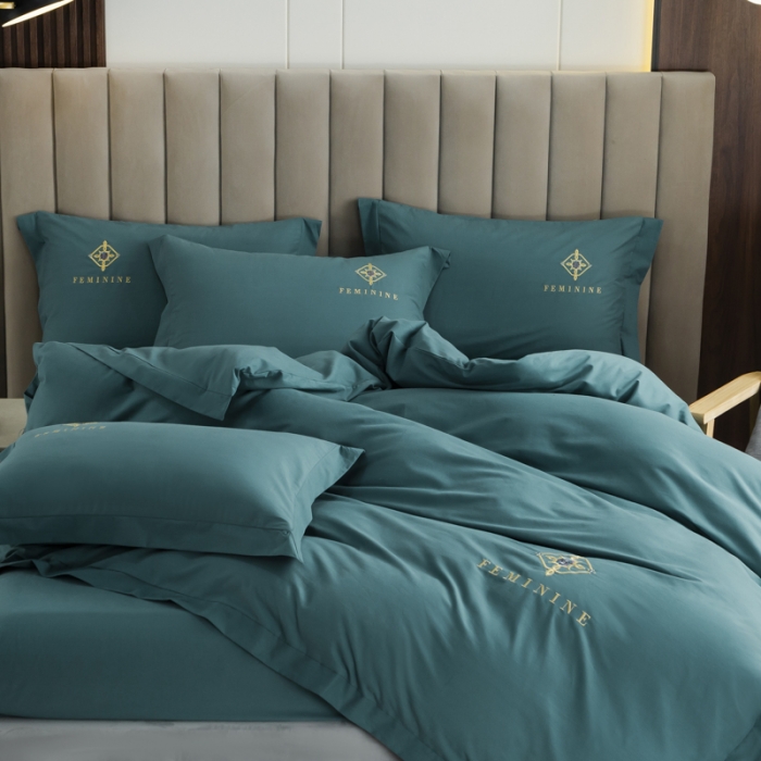 91家纺网 家纺一手货源 找家纺 优姿 2022新款100S长绒棉宽边绣花四件套爱之永恒孔雀蓝