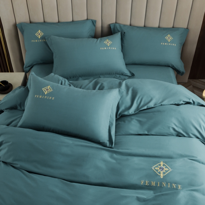 91家纺网 家纺一手货源 找家纺 优姿 2022新款100S长绒棉宽边绣花四件套爱之永恒孔雀蓝