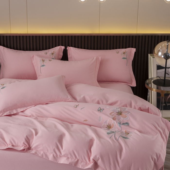 91家纺网 家纺一手货源 找家纺 优姿家纺2022新款100S长绒棉宽边绣花四件套蝶恋花-粉色