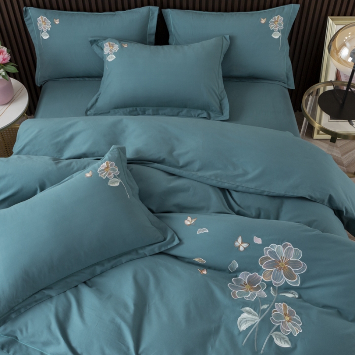 91家纺网 家纺一手货源 找家纺 优姿2022新款100S长绒棉宽边绣花四件套 蝶恋花-孔雀蓝