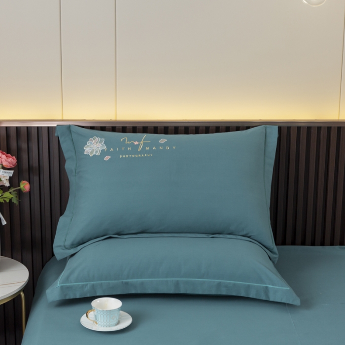 91家纺网 家纺一手货源 找家纺 优姿2022新款100S长绒棉宽边绣花四件套似锦年华-孔雀蓝