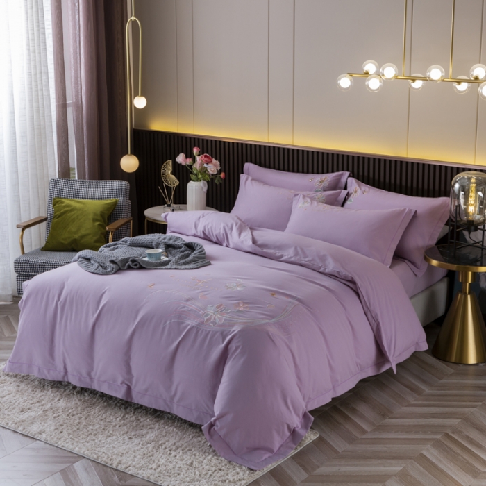 91家纺网 家纺一手货源 找家纺 优姿2022新款100S长绒棉宽边绣花四件套 似锦年华-紫色