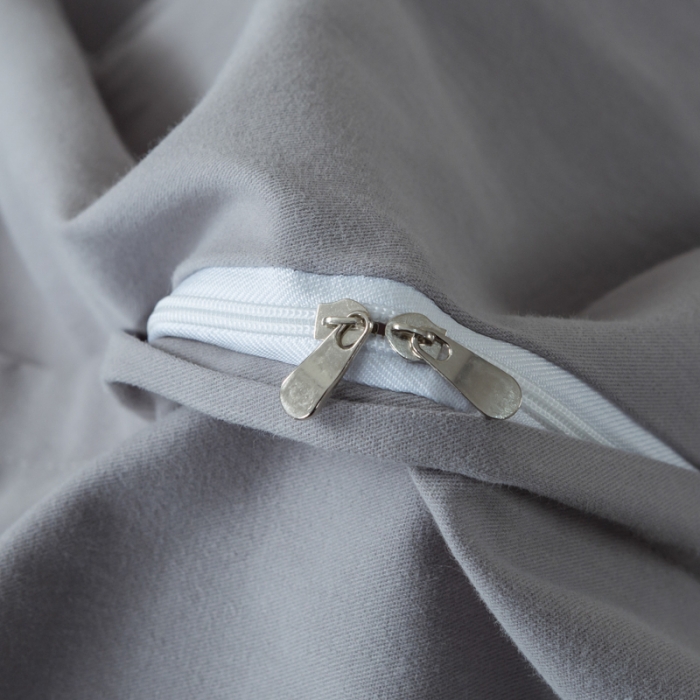 91家纺网 家纺一手货源 找家纺 优姿2022新款100S长绒棉宽边绣花四件套 一路有你-灰色