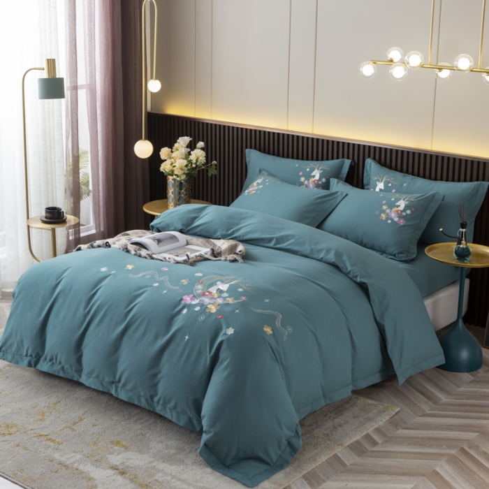 91家纺网 家纺一手货源 找家纺 优姿2022新款100S长绒棉宽边绣花四件套一路有你-孔雀蓝