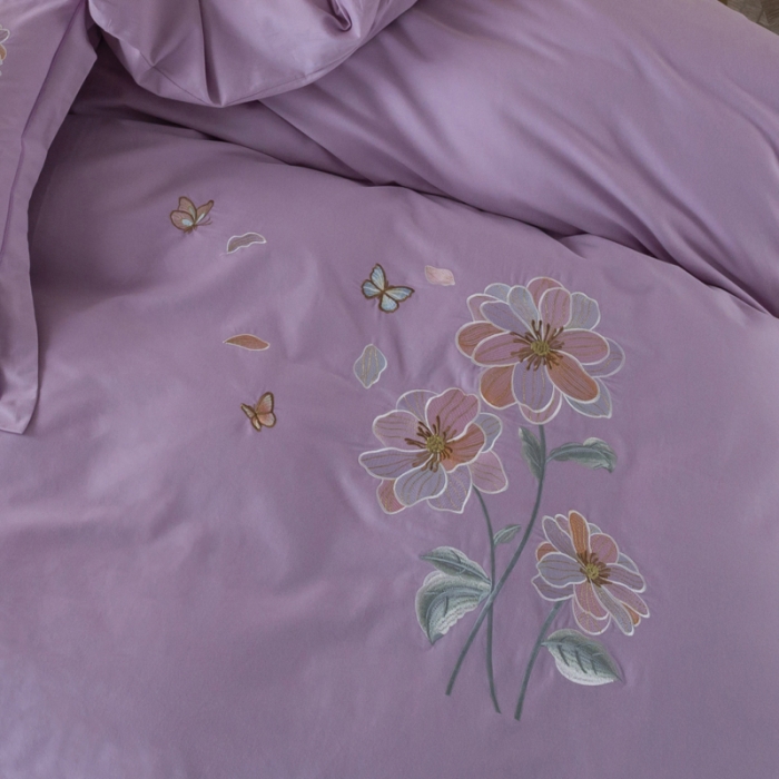 91家纺网 家纺一手货源 找家纺 优姿 2022新款100S长绒棉宽边绣花四件套一路有你-紫色