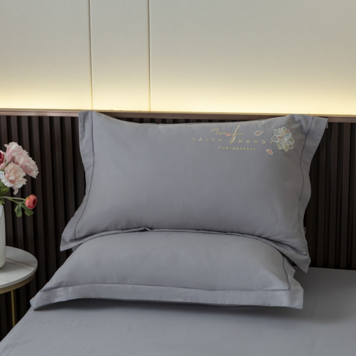 91家纺网 家纺一手货源 找家纺 优姿 2022新款100S长绒棉宽边绣花四件套似锦年华-灰色