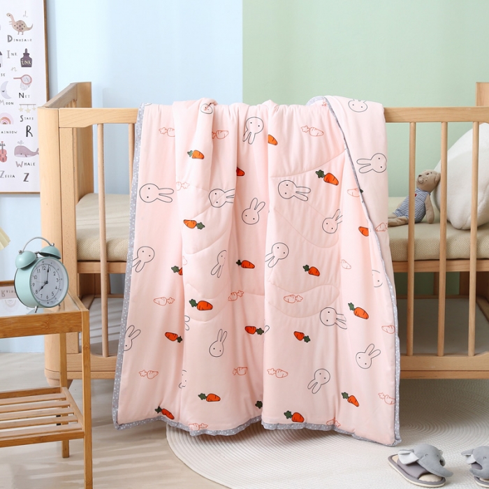 91家纺网 家纺一手货源 找家纺 喜多兔 2022新款针织棉幼儿园夏凉空调被 小兔子贝贝同学