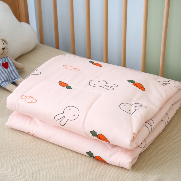 91家纺网 家纺一手货源 找家纺 喜多兔 2022新款针织棉幼儿园夏凉空调被 小兔子贝贝同学