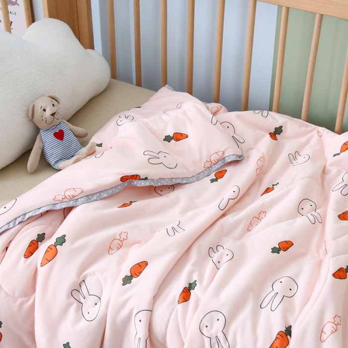 91家纺网 家纺一手货源 找家纺 喜多兔 2022新款针织棉幼儿园夏凉空调被 小兔子贝贝同学