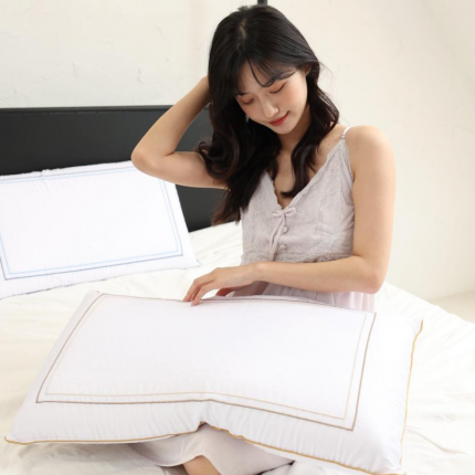 2023睡趣泰国进口天然乳胶面包枕全棉单个枕芯枕头新品