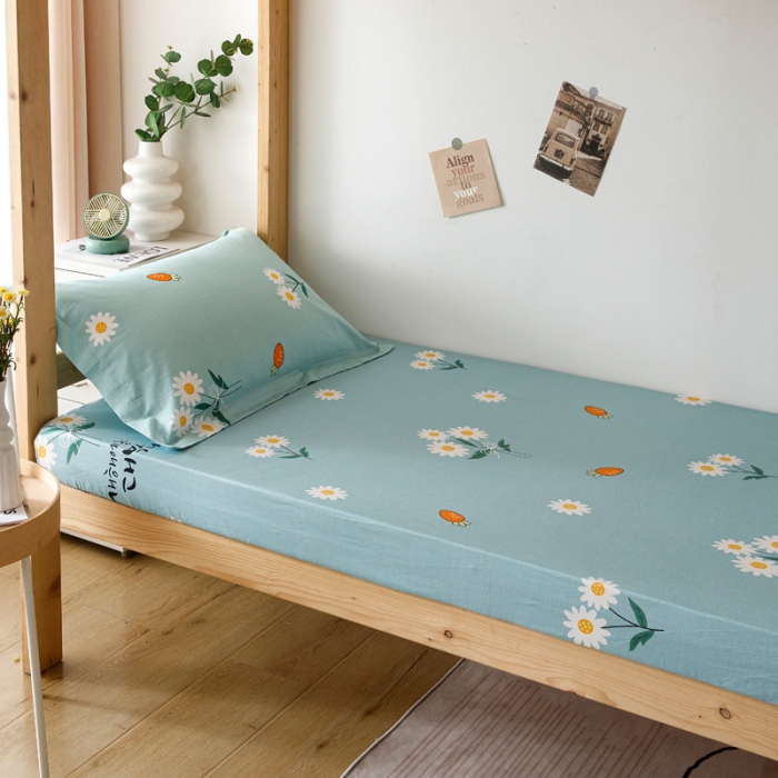 91家纺网 家纺一手货源 找家纺 凌云 2022新款13372全棉学生单床笠 小雏菊-蓝