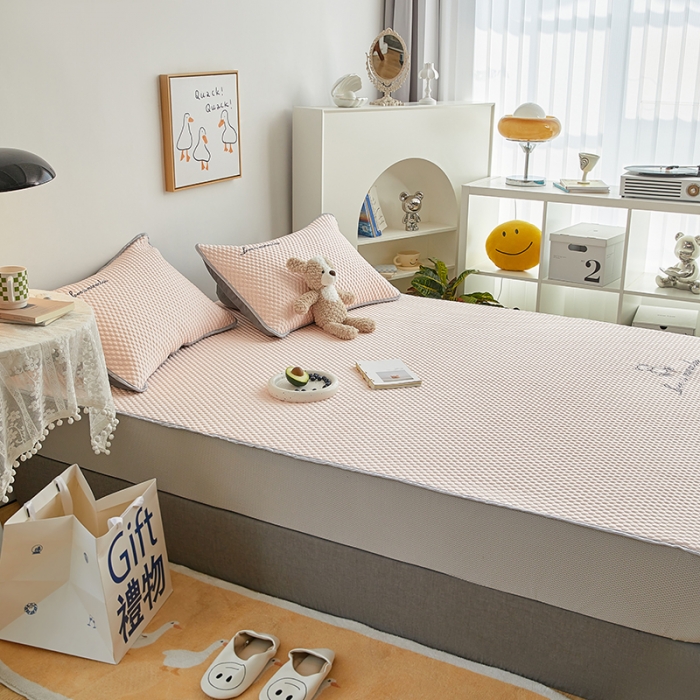 91家纺网 家纺一手货源 找家纺 （总）金丝鸟 2022新款凉感豆豆A类按摩凉席三件套