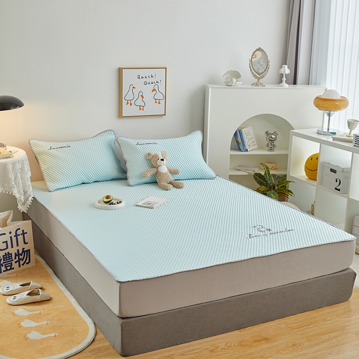 91家纺网 家纺一手货源 找家纺 金丝鸟 2022新款凉感豆豆A类按摩凉席三件套 浅粉蓝