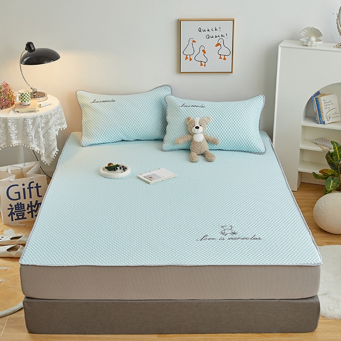 91家纺网 家纺一手货源 找家纺 金丝鸟 2022新款凉感豆豆A类按摩凉席三件套 浅粉蓝