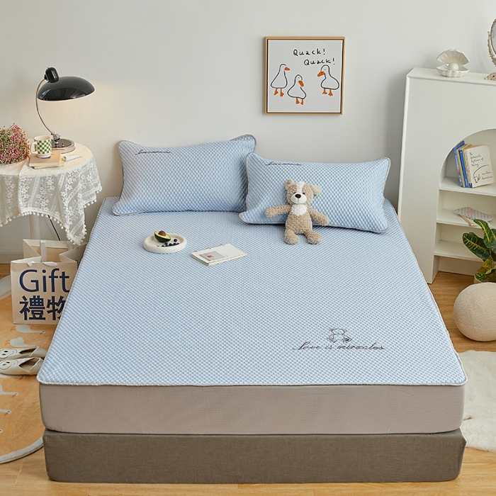 91家纺网 家纺一手货源 找家纺 金丝鸟 2022新款凉感豆豆A类按摩凉席三件套 天青蓝