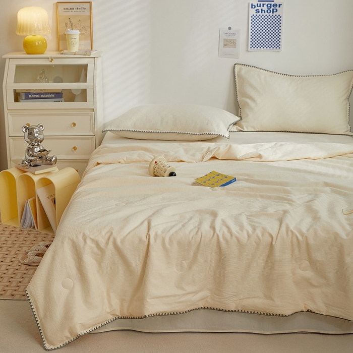 91家纺网 家纺一手货源 找家纺 金丝鸟2023新款A类全棉华夫格水洗棉大豆夏被四件套拉夫格白