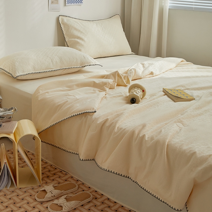 91家纺网 家纺一手货源 找家纺 金丝鸟2023新款A类全棉华夫格水洗棉大豆夏被四件套拉夫格白