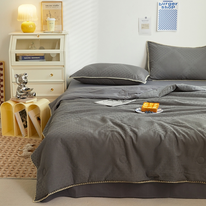 91家纺网 家纺一手货源 找家纺 金丝鸟 2023新款A类全棉华夫格水洗棉大豆夏被四件套 拉夫格-灰