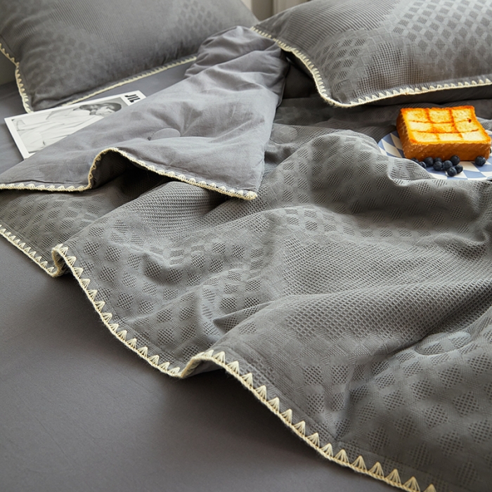 91家纺网 家纺一手货源 找家纺 金丝鸟 2023新款A类全棉华夫格水洗棉大豆夏被四件套 拉夫格-灰