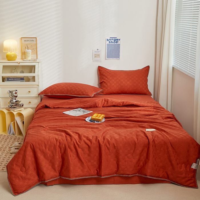 91家纺网 家纺一手货源 找家纺 金丝鸟 2023新款A类全棉华夫格水洗棉大豆夏被四件套 苏珊格-红