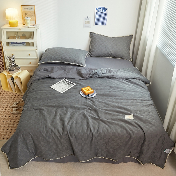 91家纺网 家纺一手货源 找家纺 金丝鸟 2023新款A类全棉华夫格水洗棉大豆夏被四件套 苏珊格-灰