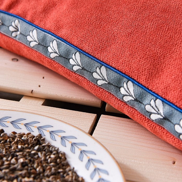 91家纺网 家纺一手货源 找家纺 (总) 明星枕业 2022新款糖果色麻绒荞麦枕