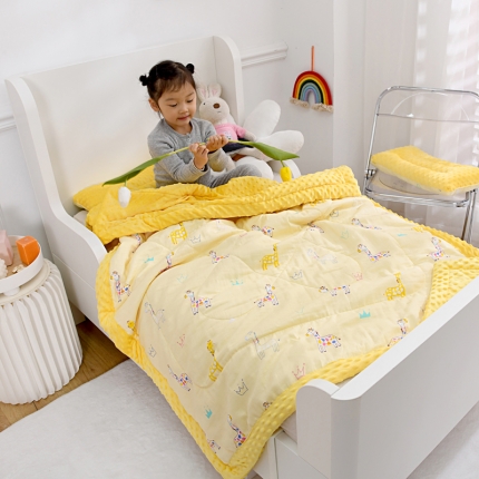 91家纺网 家纺一手货源 找家纺 幼儿园宝宝全棉纱布夏凉被儿童纱布豆豆绒小被子婴儿夏季豆豆毯子