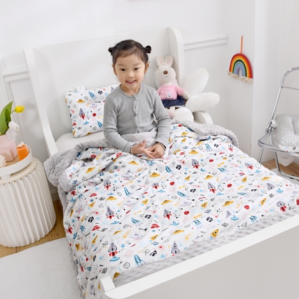 91家纺网 家纺一手货源 找家纺 幼儿园宝宝全棉纱布夏凉被儿童纱布豆豆绒小被子婴儿夏季豆豆毯子